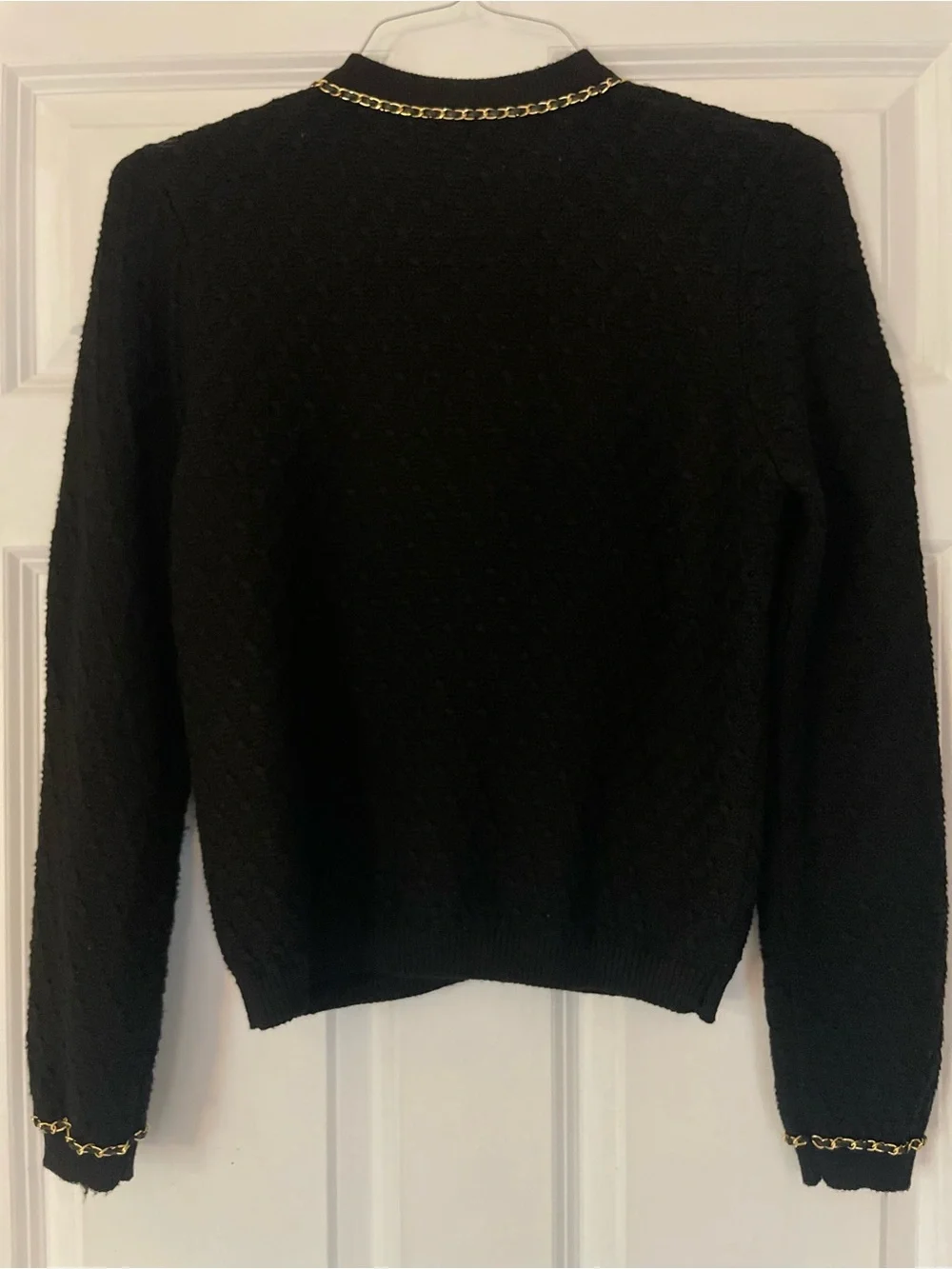 CHANEL Black Bouclé Jacket with Gold Chain Trim. Cashmere - Picture 4 of 4